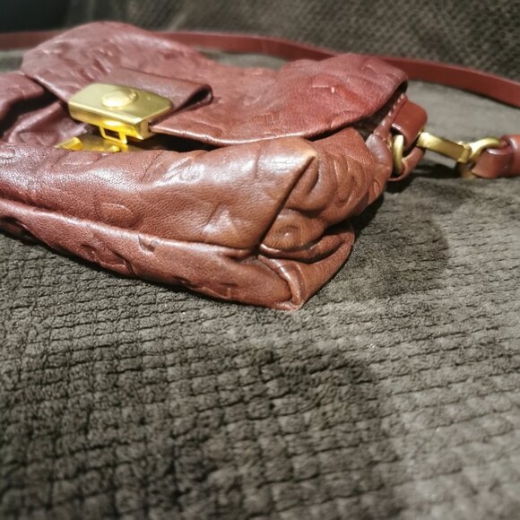 Burgundy/Gold Embossed Lamb Leather Crossbody EUC # 231 - Picture 7 of 14